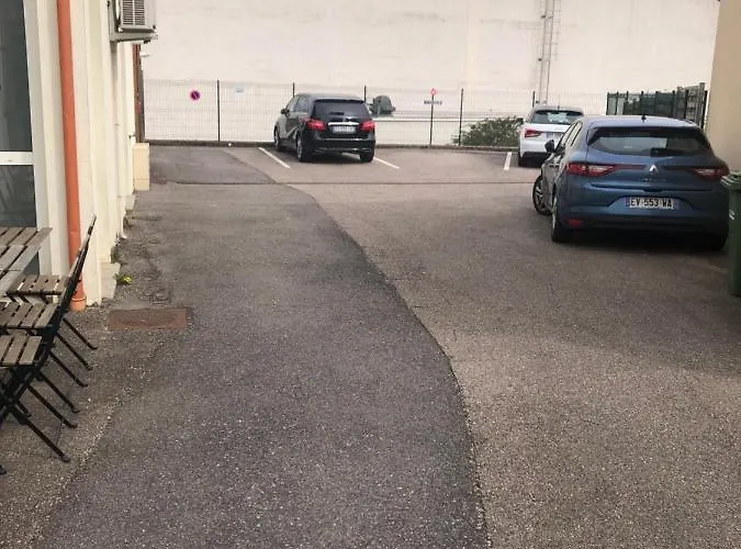 Chez Philippe בית אירוח